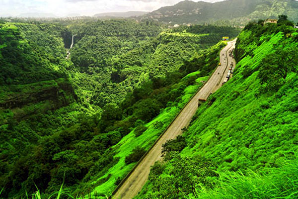Best time to reach lonavala