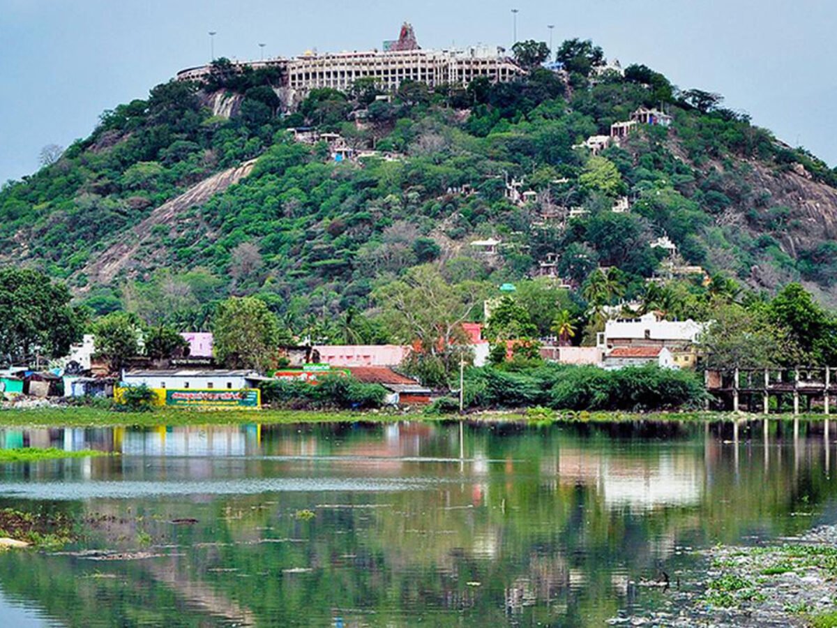 Aarupadai Veedu Tour